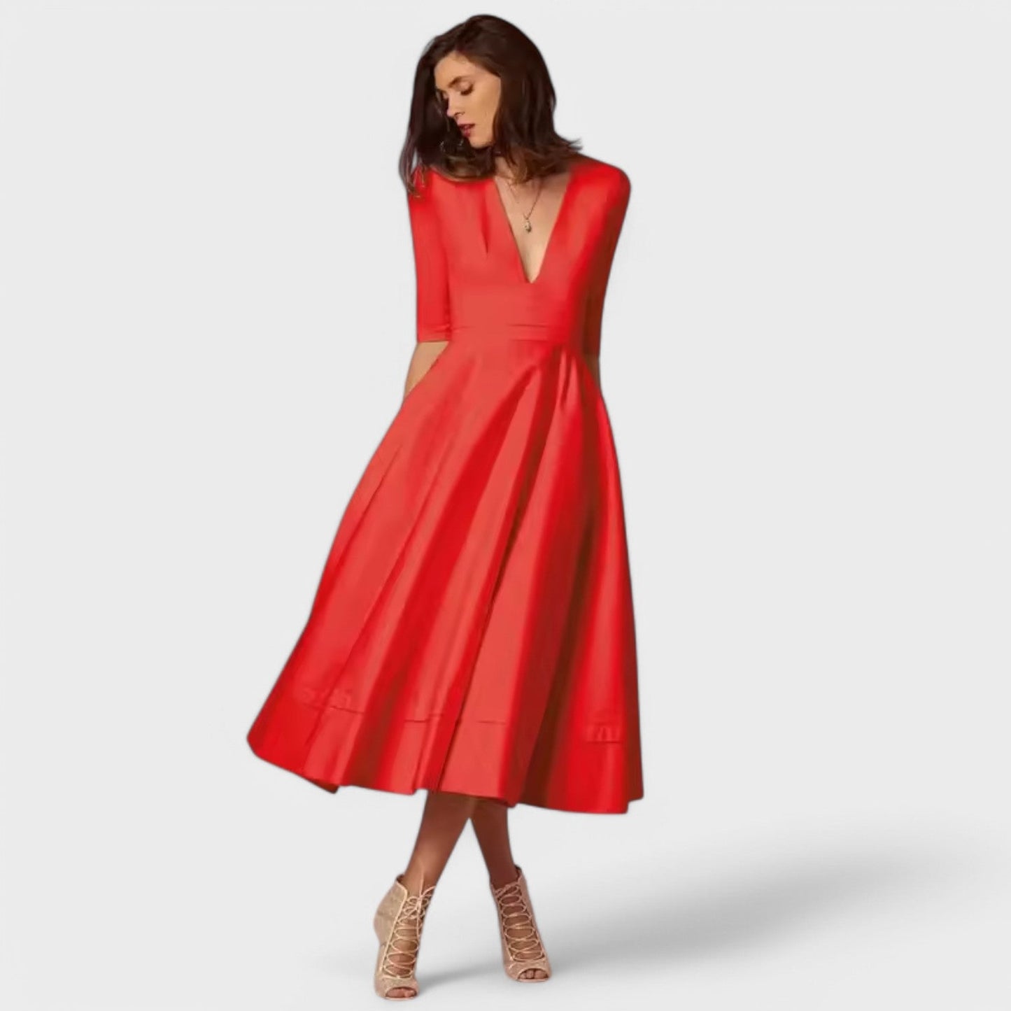 Helena | Elegantné šaty s V výstrihom