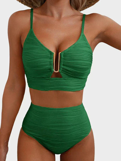 2 DIELNY BIKINI SET S VYSTRIHNUTÍM DO TVARU U