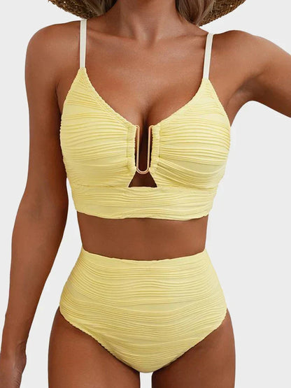 2 DIELNY BIKINI SET S VYSTRIHNUTÍM DO TVARU U
