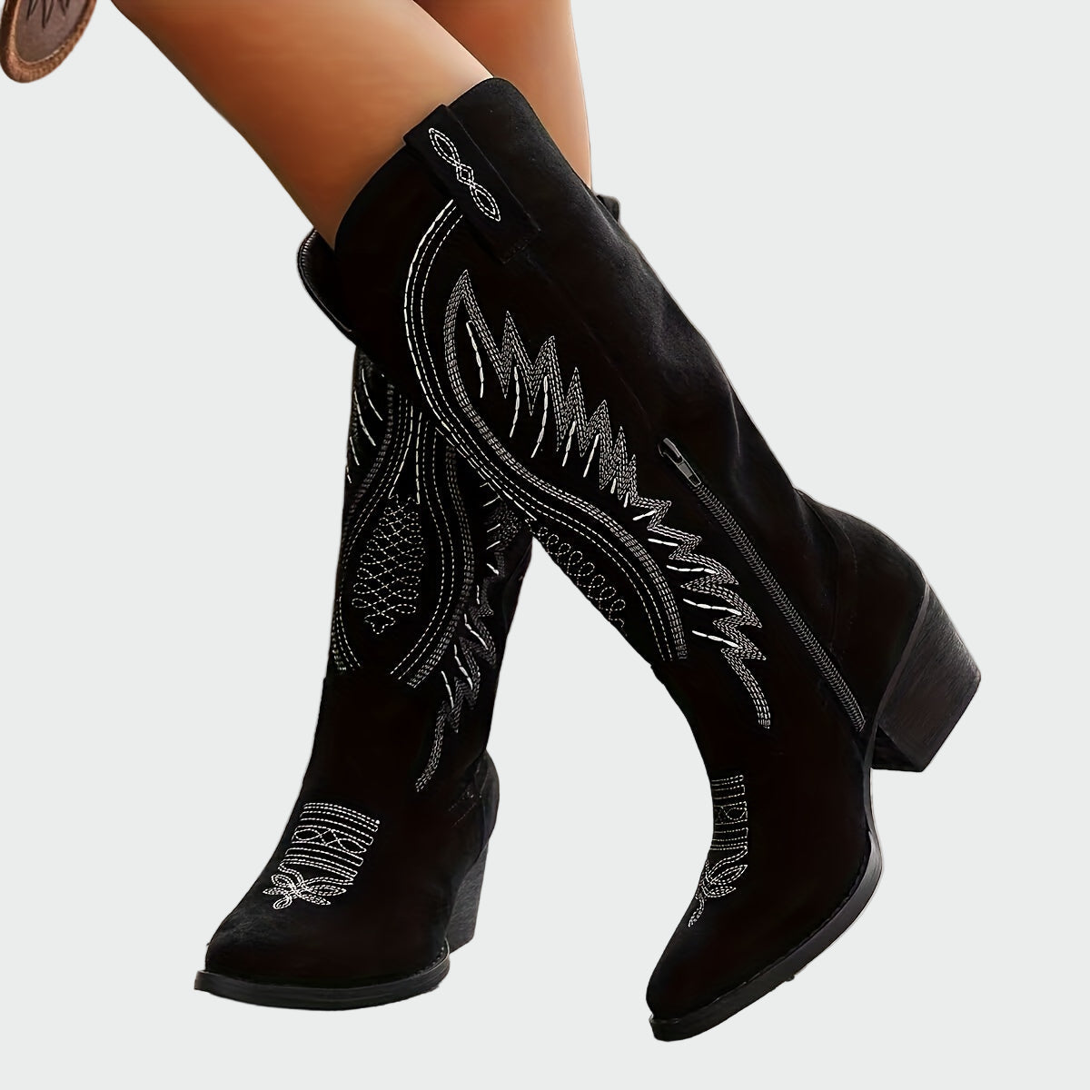 Neža – elegantné vyšívané cowboy topánky